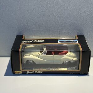 Maisto - BMW 502 (1955) - Schaal 1:18