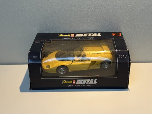 Revell - Ferrari Pininfarina Mythos - Schaal 1:18