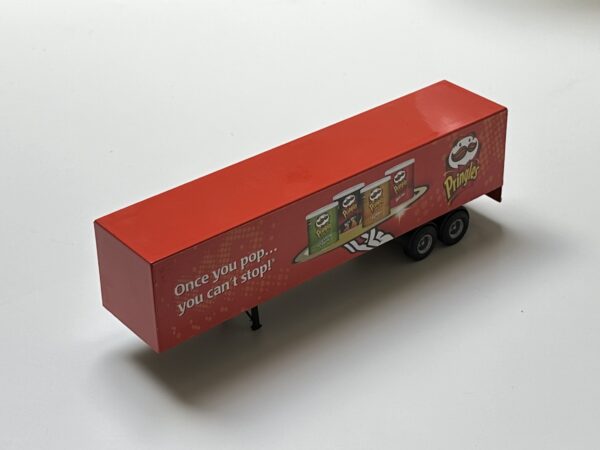 Lion Car - Pringles Trailer - Schaal 1:50