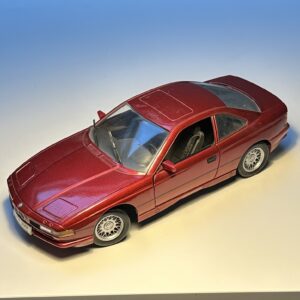 Maisto - BMW 850i - Schaal 1:18