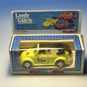 Simba Lovely Cabrio - Volkswagen Beetle Cabriolet - Schaal 1:36