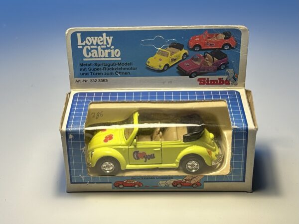 Simba Lovely Cabrio - Volkswagen Beetle Cabriolet - Schaal 1:36