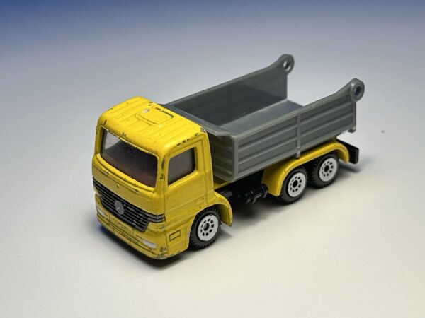 Siku - Mercedes-Benz Truck - Schaal 1:87